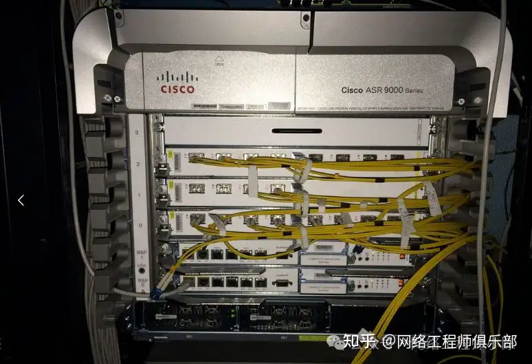 什么是网络交换机？和路由器有啥区别？